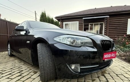 BMW 5 серия, 2012 год, 2 050 000 рублей, 2 фотография