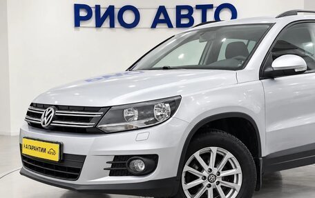 Volkswagen Tiguan I, 2012 год, 1 199 999 рублей, 2 фотография