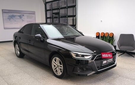 Audi A4, 2021 год, 3 190 000 рублей, 3 фотография