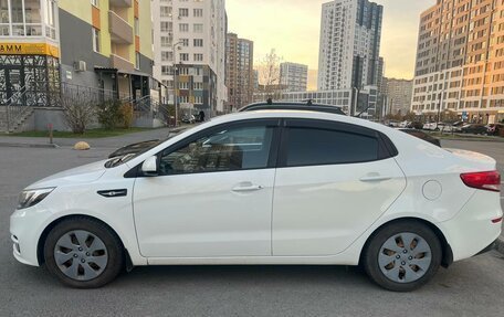 KIA Rio III рестайлинг, 2016 год, 999 000 рублей, 5 фотография