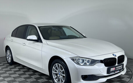BMW 3 серия, 2015 год, 1 645 000 рублей, 3 фотография