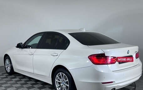 BMW 3 серия, 2015 год, 1 645 000 рублей, 8 фотография