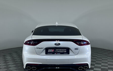 KIA Stinger I, 2018 год, 2 390 000 рублей, 6 фотография