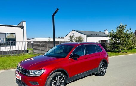 Volkswagen Tiguan II, 2020 год, 2 450 000 рублей, 3 фотография