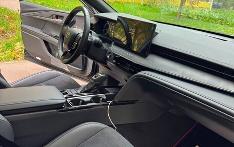 Toyota Camry, 2025 год, 3 990 000 рублей, 6 фотография