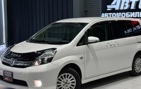 Toyota ISis I, 2014 год, 1 290 000 рублей, 2 фотография