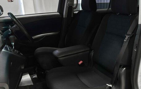 Toyota ISis I, 2014 год, 1 290 000 рублей, 16 фотография