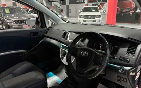 Toyota ISis I, 2014 год, 1 290 000 рублей, 10 фотография