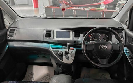 Toyota ISis I, 2014 год, 1 290 000 рублей, 26 фотография