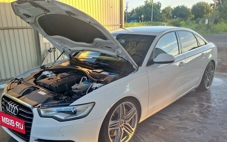 Audi A6, 2012 год, 1 390 000 рублей, 14 фотография