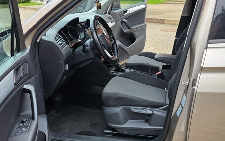 Volkswagen Tiguan II, 2022 год, 3 150 000 рублей, 19 фотография