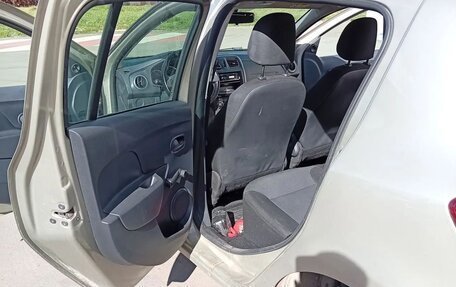 Renault Sandero II рестайлинг, 2016 год, 600 000 рублей, 3 фотография