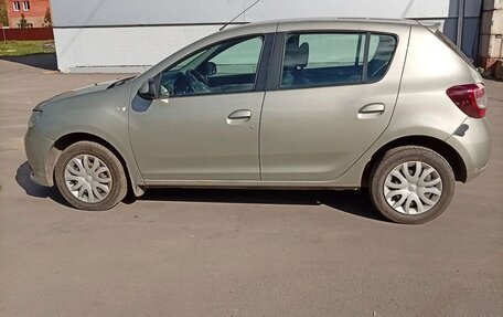 Renault Sandero II рестайлинг, 2016 год, 600 000 рублей, 6 фотография