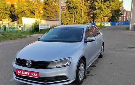 Volkswagen Jetta VI, 2015 год, 650 000 рублей, 2 фотография