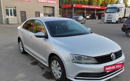 Volkswagen Jetta VI, 2015 год, 650 000 рублей, 5 фотография