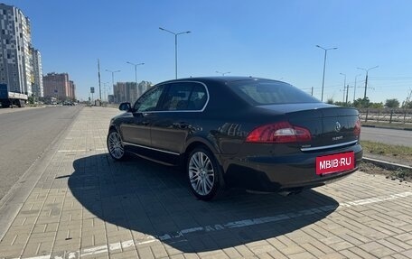 Skoda Superb III рестайлинг, 2012 год, 1 200 000 рублей, 3 фотография