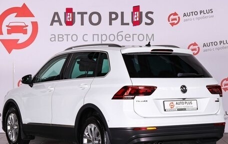 Volkswagen Tiguan II, 2017 год, 2 390 000 рублей, 2 фотография