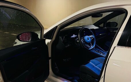 Volkswagen Golf VIII, 2022 год, 1 900 000 рублей, 9 фотография