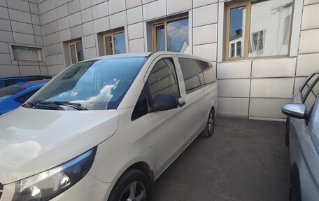 Mercedes-Benz Vito, 2017 год, 3 300 000 рублей, 2 фотография