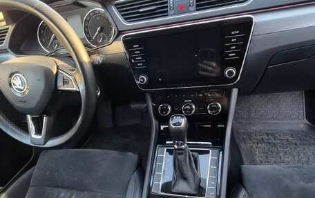 Skoda Superb III рестайлинг, 2017 год, 2 250 000 рублей, 4 фотография