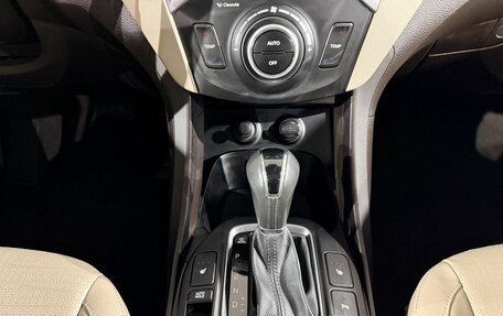 Hyundai Santa Fe III рестайлинг, 2013 год, 1 490 000 рублей, 12 фотография