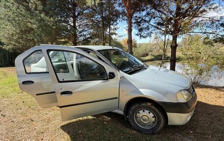 Renault Logan I, 2006 год, 400 000 рублей, 1 фотография