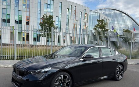 BMW 5 серия, 2025 год, 7 100 000 рублей, 2 фотография