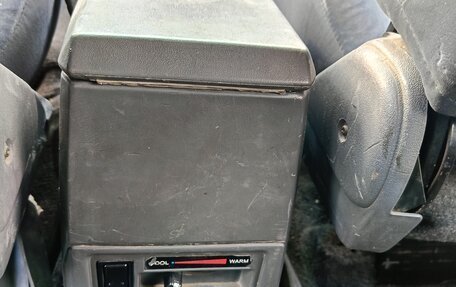 Toyota Land Cruiser 70, 1993 год, 980 000 рублей, 21 фотография