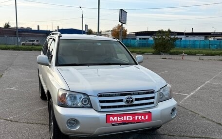 Toyota Highlander III, 2004 год, 849 000 рублей, 2 фотография