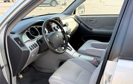 Toyota Highlander III, 2004 год, 849 000 рублей, 9 фотография
