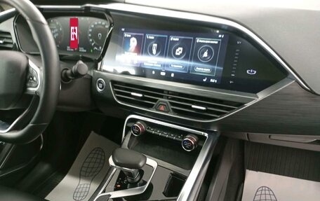 Geely Tugella FY11, 2022 год, 2 770 000 рублей, 14 фотография
