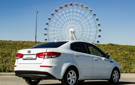 KIA Rio III рестайлинг, 2016 год, 1 090 000 рублей, 2 фотография