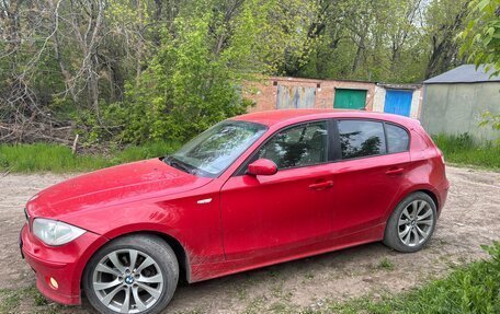 BMW 1 серия, 2006 год, 738 000 рублей, 2 фотография