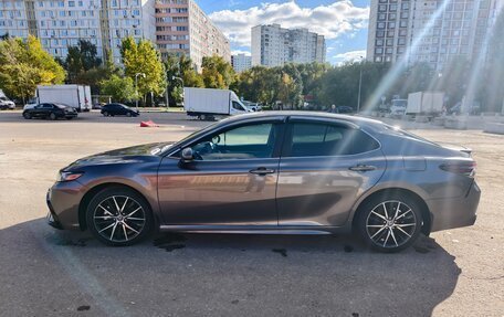 Toyota Camry, 2022 год, 3 750 000 рублей, 3 фотография