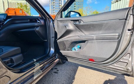 Toyota Camry, 2022 год, 3 750 000 рублей, 15 фотография