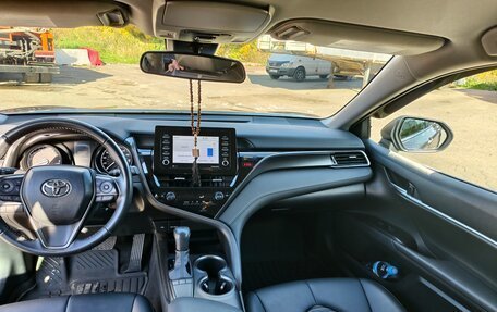 Toyota Camry, 2022 год, 3 750 000 рублей, 21 фотография