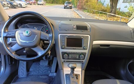 Skoda Octavia, 2010 год, 1 000 000 рублей, 14 фотография
