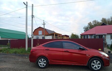 Hyundai Solaris II рестайлинг, 2012 год, 600 000 рублей, 18 фотография