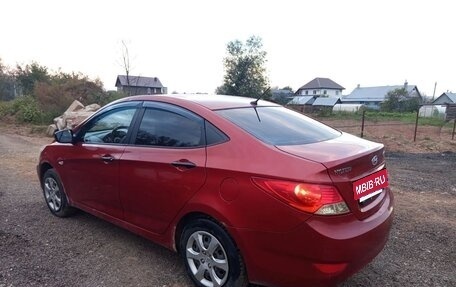 Hyundai Solaris II рестайлинг, 2012 год, 600 000 рублей, 3 фотография