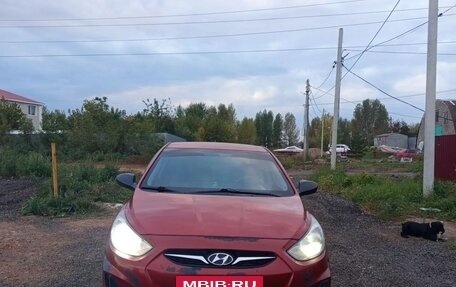 Hyundai Solaris II рестайлинг, 2012 год, 600 000 рублей, 13 фотография