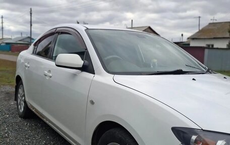 Mazda Axela, 2004 год, 400 000 рублей, 2 фотография