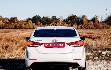 Hyundai Elantra V, 2014 год, 1 050 000 рублей, 4 фотография