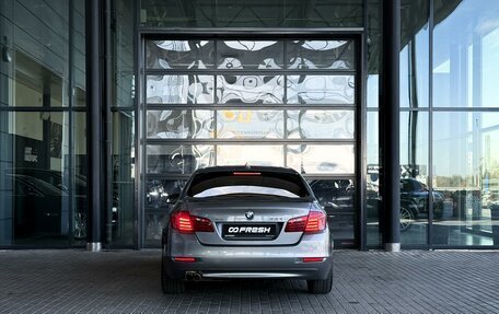 BMW 5 серия, 2013 год, 1 800 000 рублей, 6 фотография