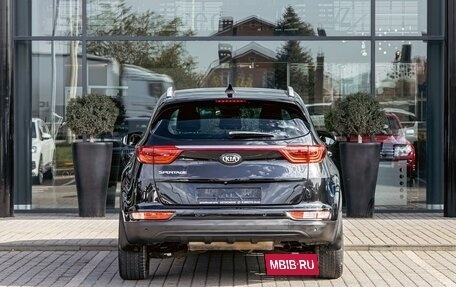 KIA Sportage IV рестайлинг, 2018 год, 1 855 000 рублей, 5 фотография