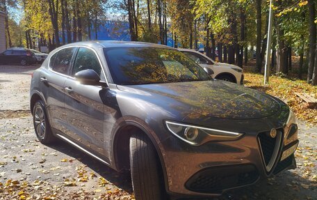 Alfa Romeo Stelvio, 2018 год, 4 100 000 рублей, 2 фотография