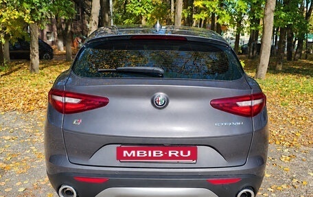 Alfa Romeo Stelvio, 2018 год, 4 100 000 рублей, 9 фотография