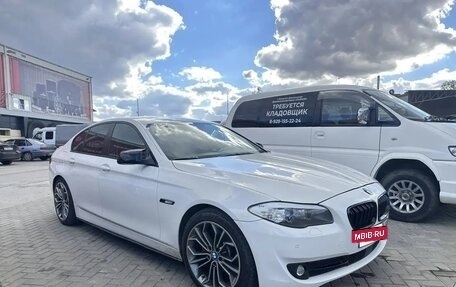 BMW 5 серия, 2011 год, 1 850 000 рублей, 5 фотография
