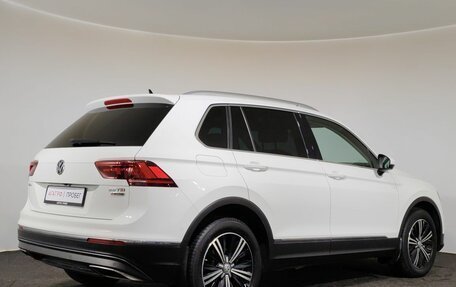Volkswagen Tiguan II, 2017 год, 2 400 000 рублей, 5 фотография