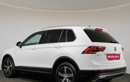 Volkswagen Tiguan II, 2017 год, 2 400 000 рублей, 7 фотография