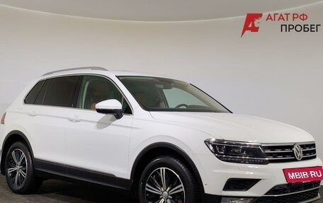 Volkswagen Tiguan II, 2017 год, 2 400 000 рублей, 3 фотография
